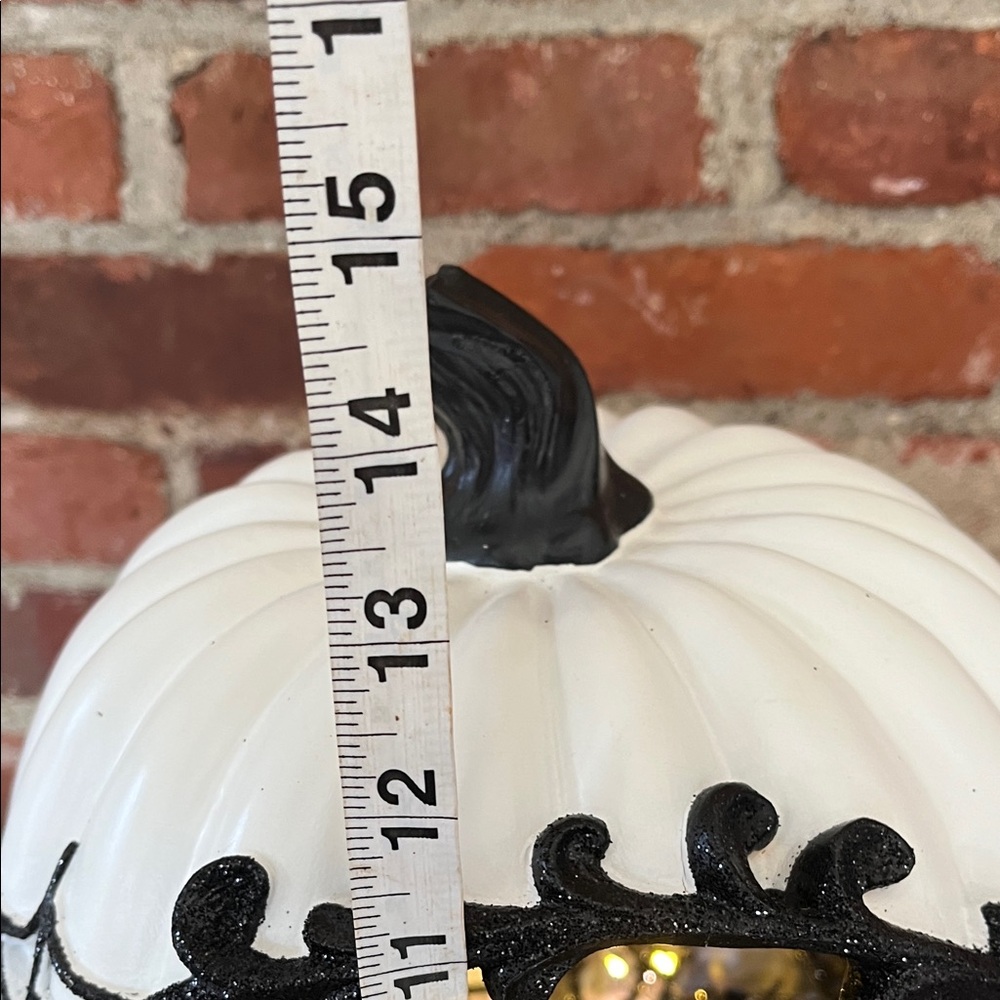 Halloween Light-Up Pumpkin Decoration - Picture 12 of 16